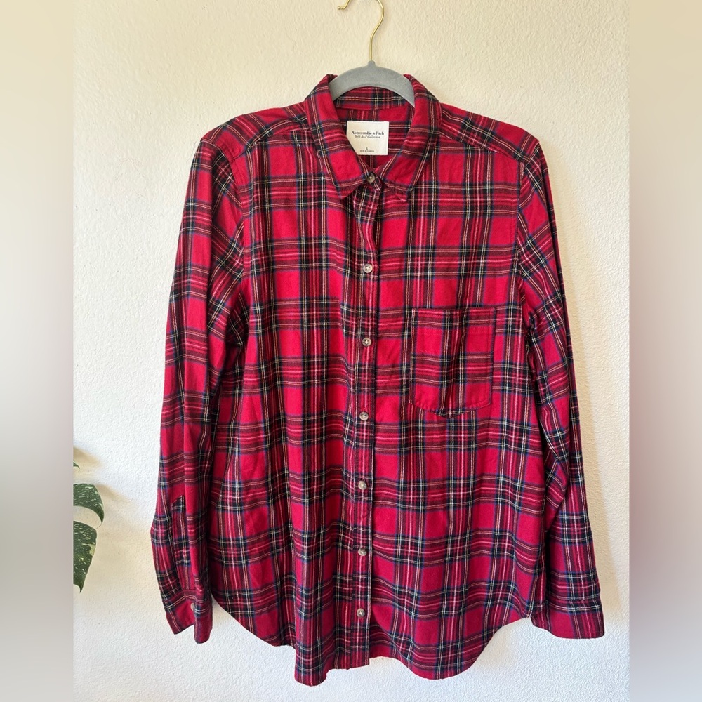 Abercrombie red plaid soft af flannel